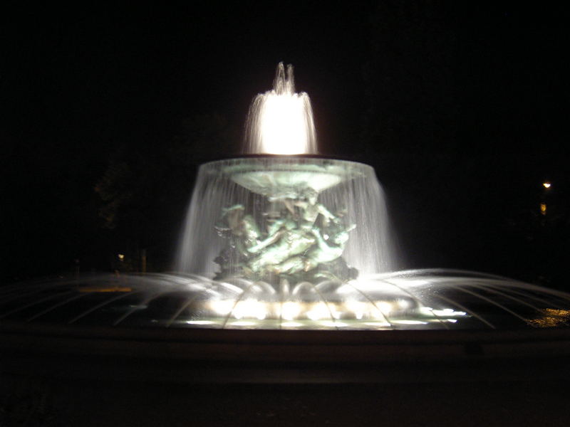 Springbrunnen am Albertplatz