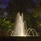 Springbrunnen bei Nacht