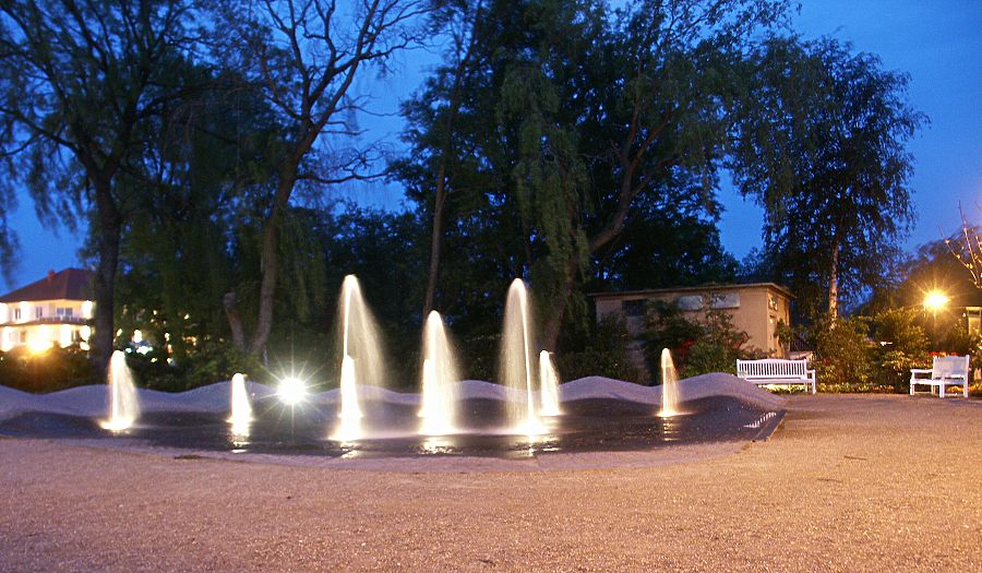 Springbrunnen bei Nacht