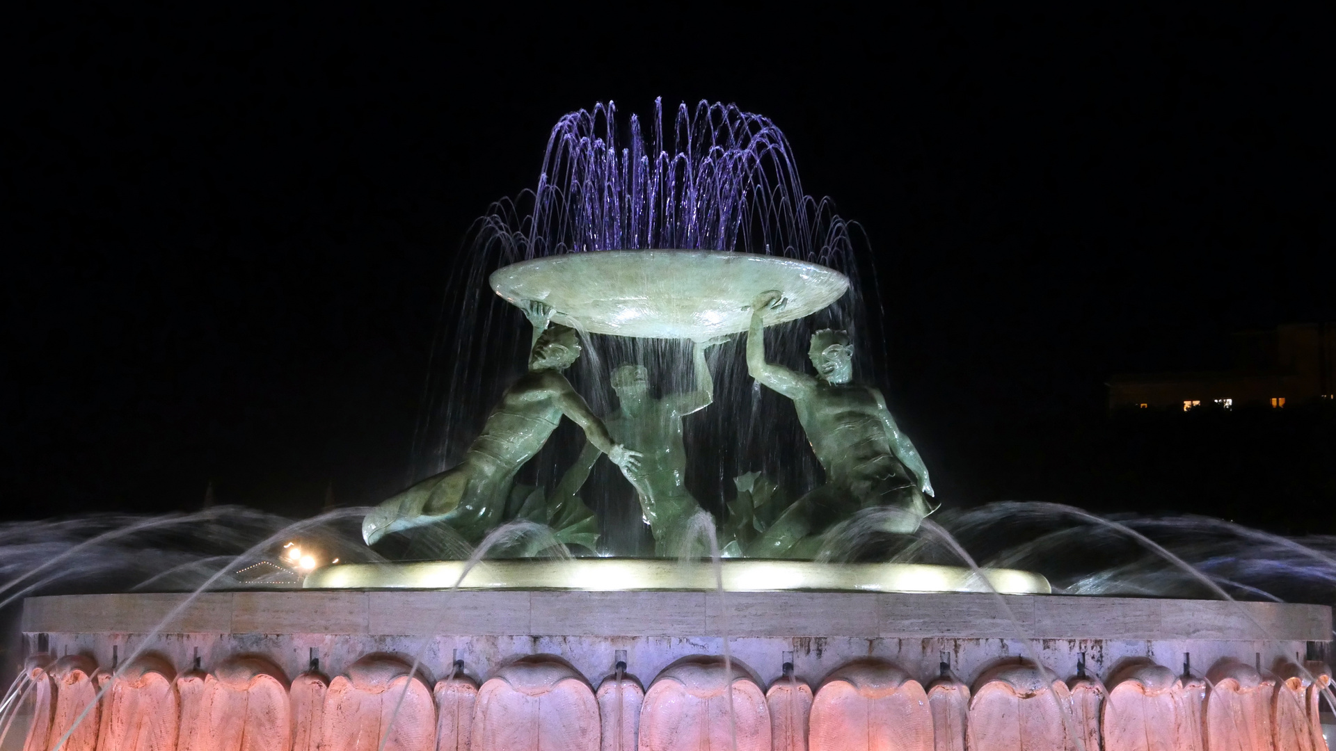 Springbrunnen bei Nacht