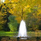 Springbrunnen im Herbst