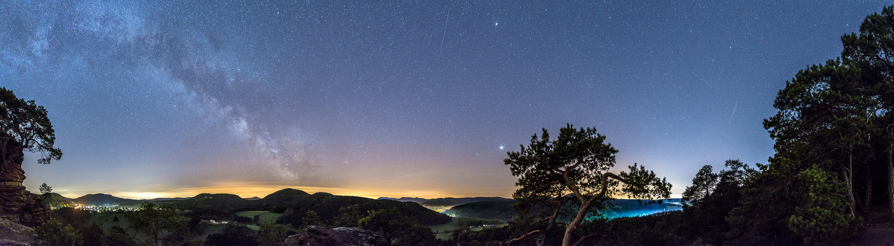 Sprinzelfels in klarer Nacht