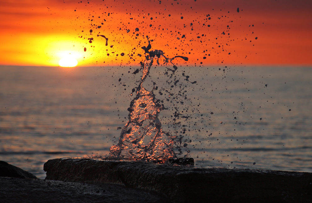 Spritzer im Abendlicht