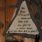 Spruch in der Almhütte