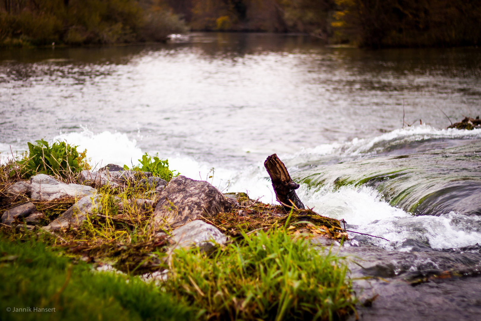 Sprudelnder Fluss