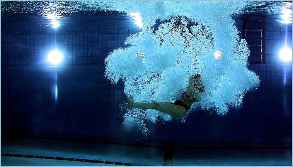 Sprung ins Wasser von katharina gassen 