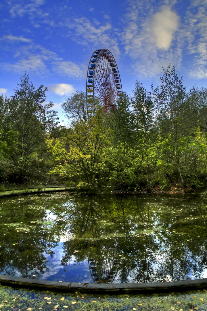 Spuk unterm Riesenrad.