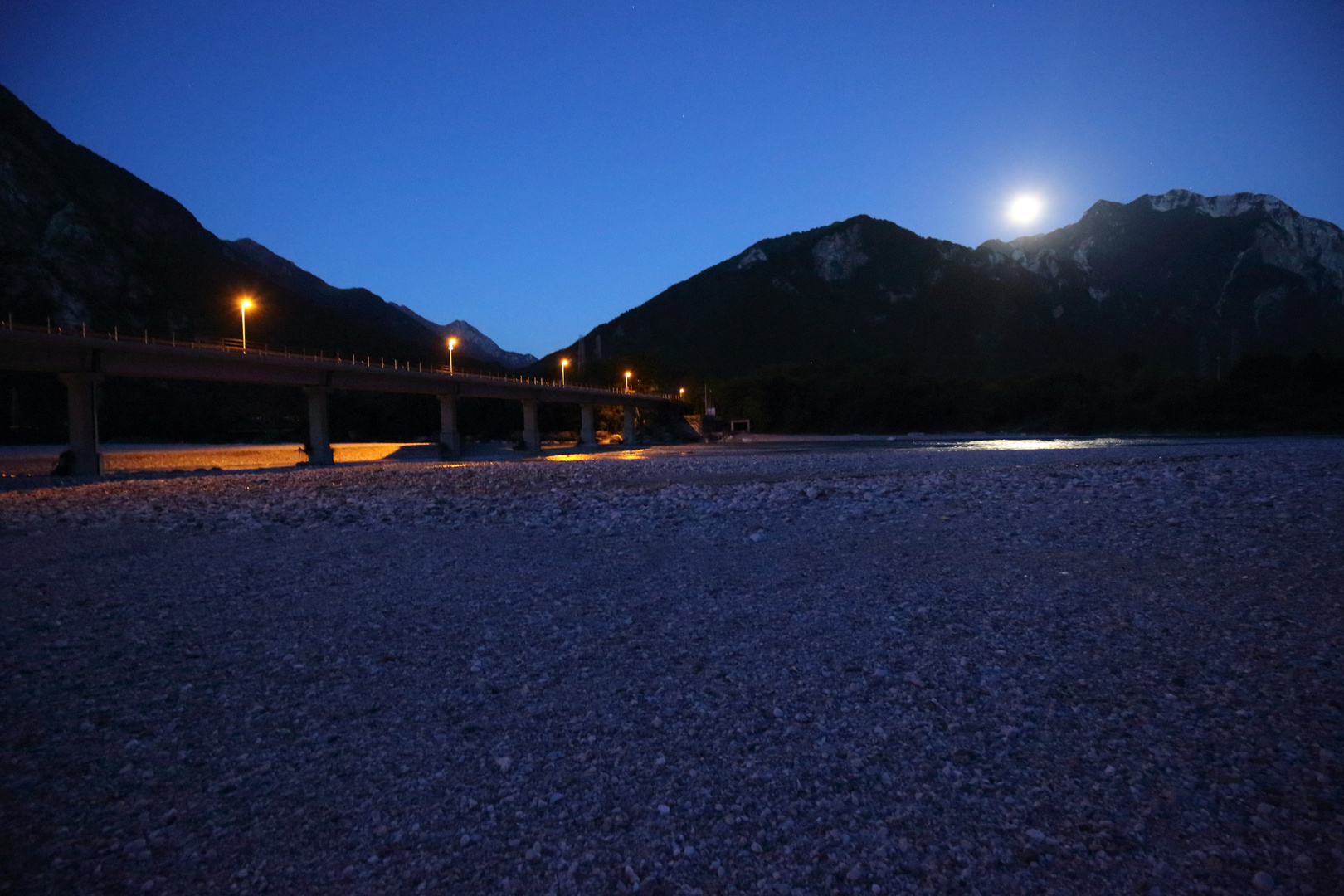 Spunta la luna dal monte