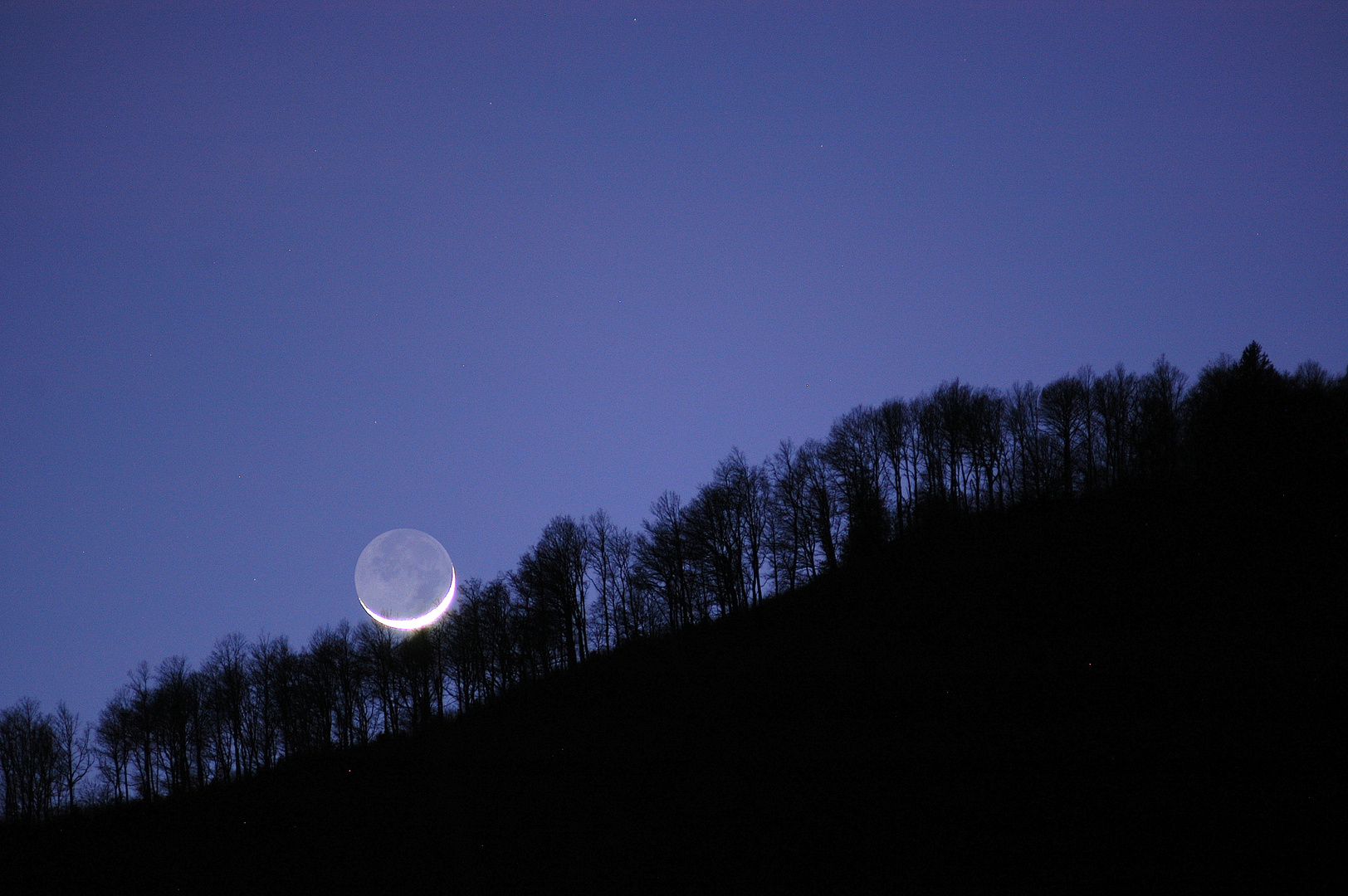 Spunta la luna dal monte