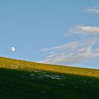 spunta la luna dal monte.