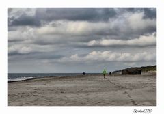 Spuren im Sand....Jogger am Strand