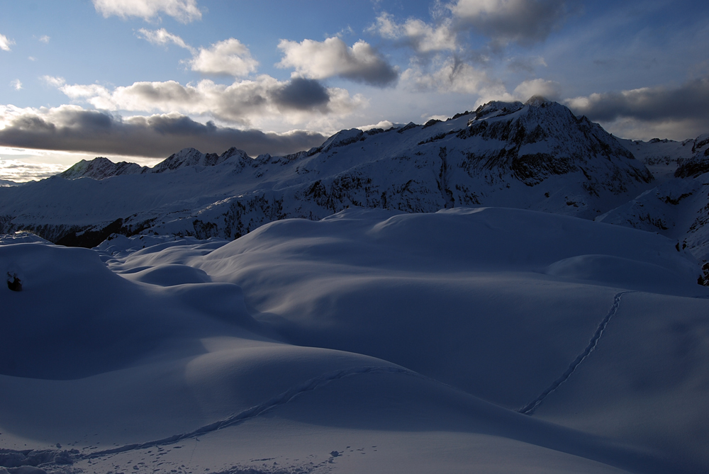 Spuren im Schnee