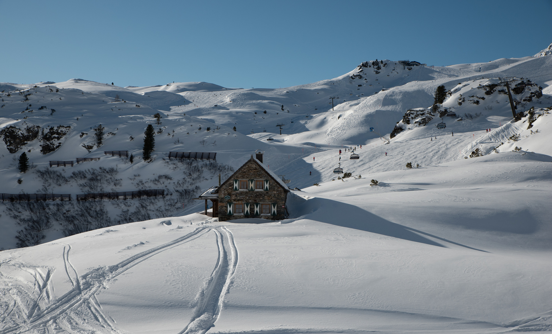 Spuren im Schnee