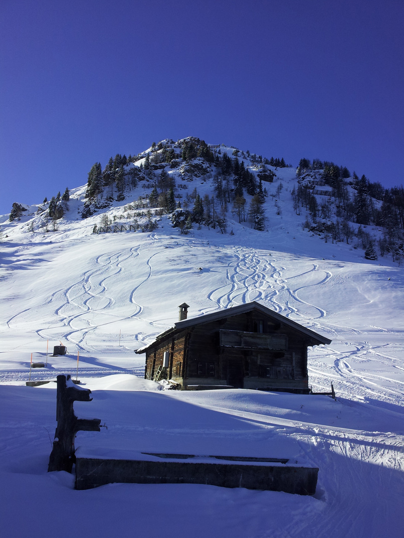 Spuren im Schnee