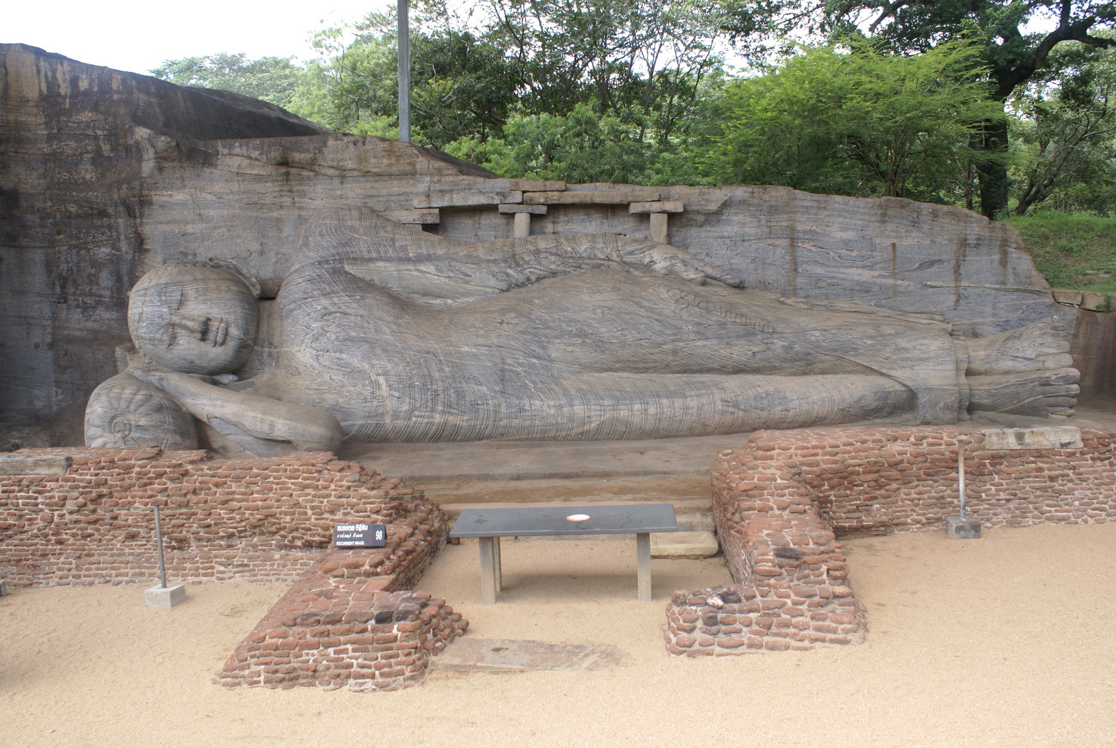 SRI LANKA - Bouddha couché