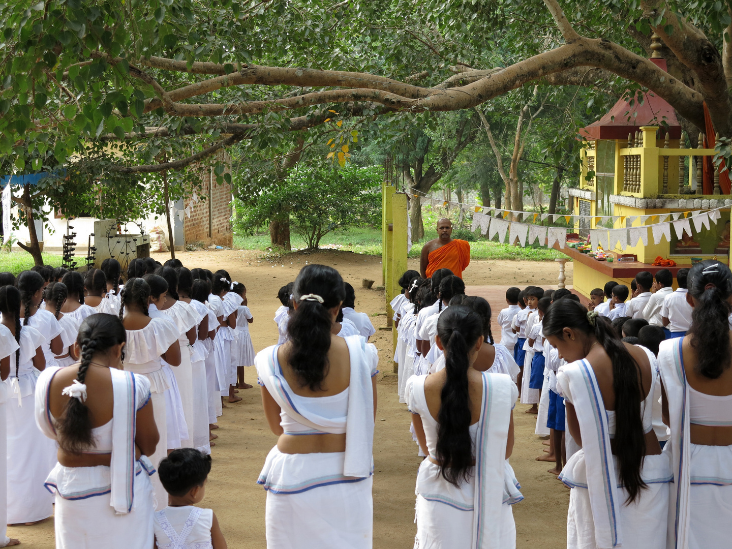 SRI LANKA - Überall viel Glauben