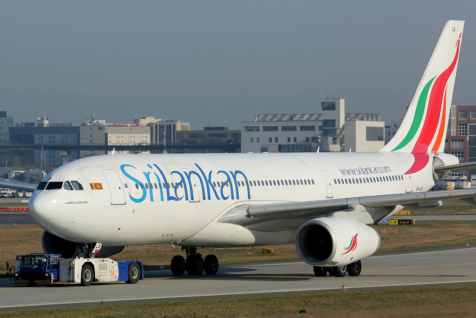 SriLankan (4R-ALB)