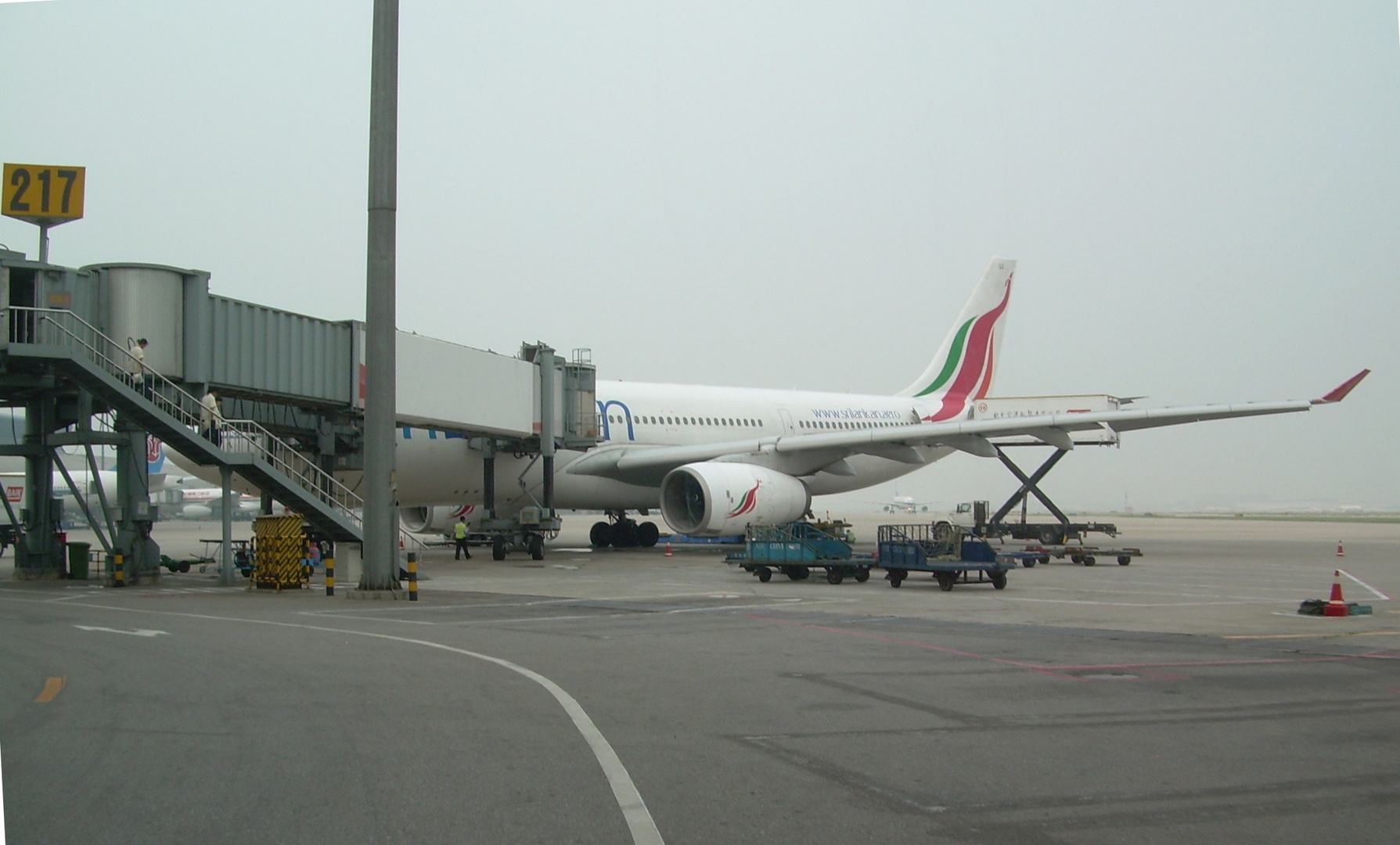 Srilankan Aero Airbus A330-200 in Beijing summer 2008