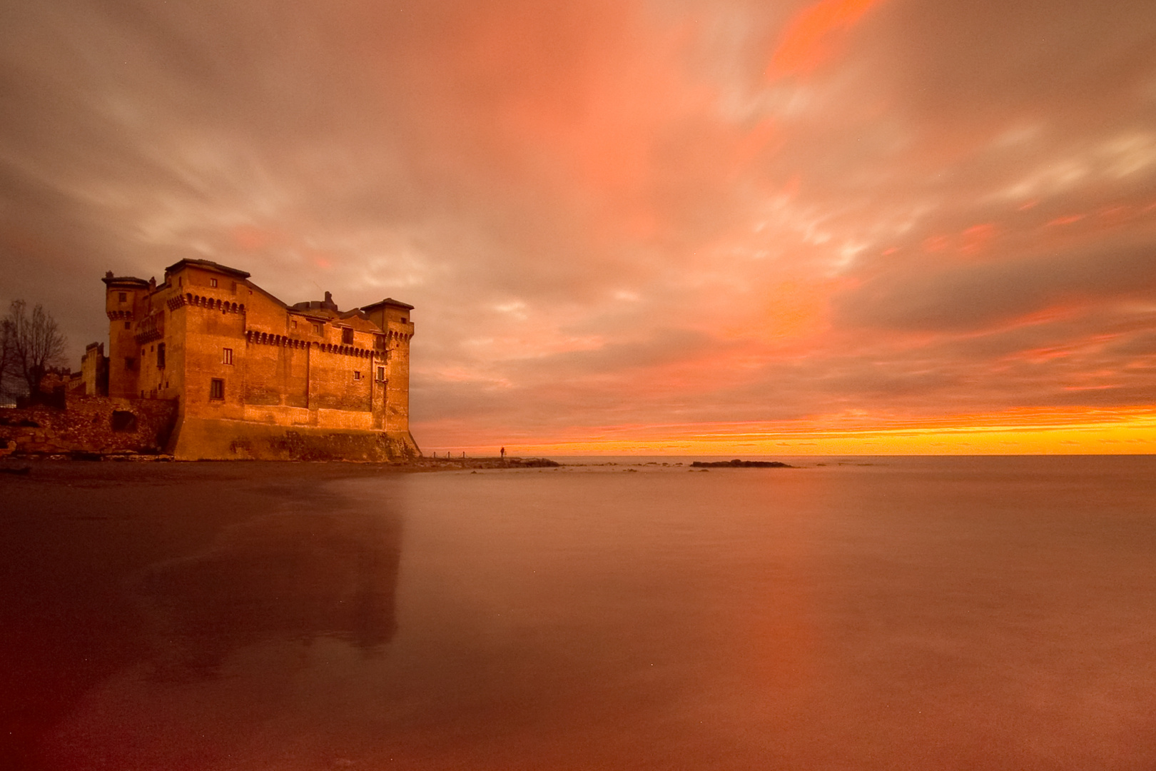 S.Severa Il Castello al tramonto