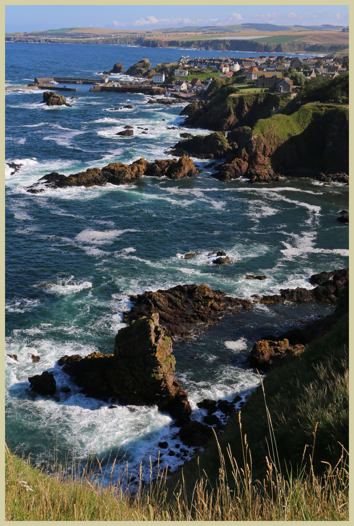 St Abbs from bell Hill 4