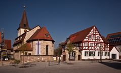 St. Albanus Kirche und Pfarrhaus Reichenschwand