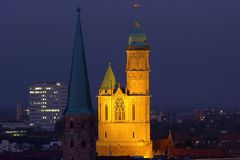 #~ St. Andreas (hell), St. Petri (dunkel) und das Hochhaus der TU ~#