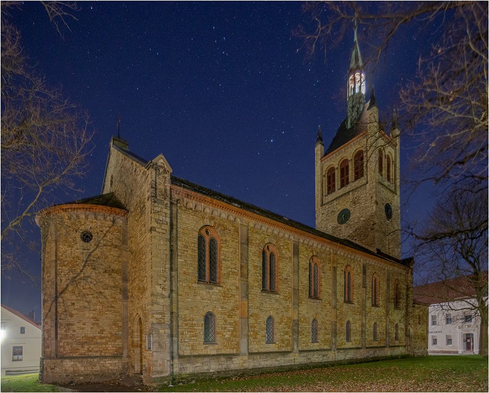 St. Andreas in Biere nachts