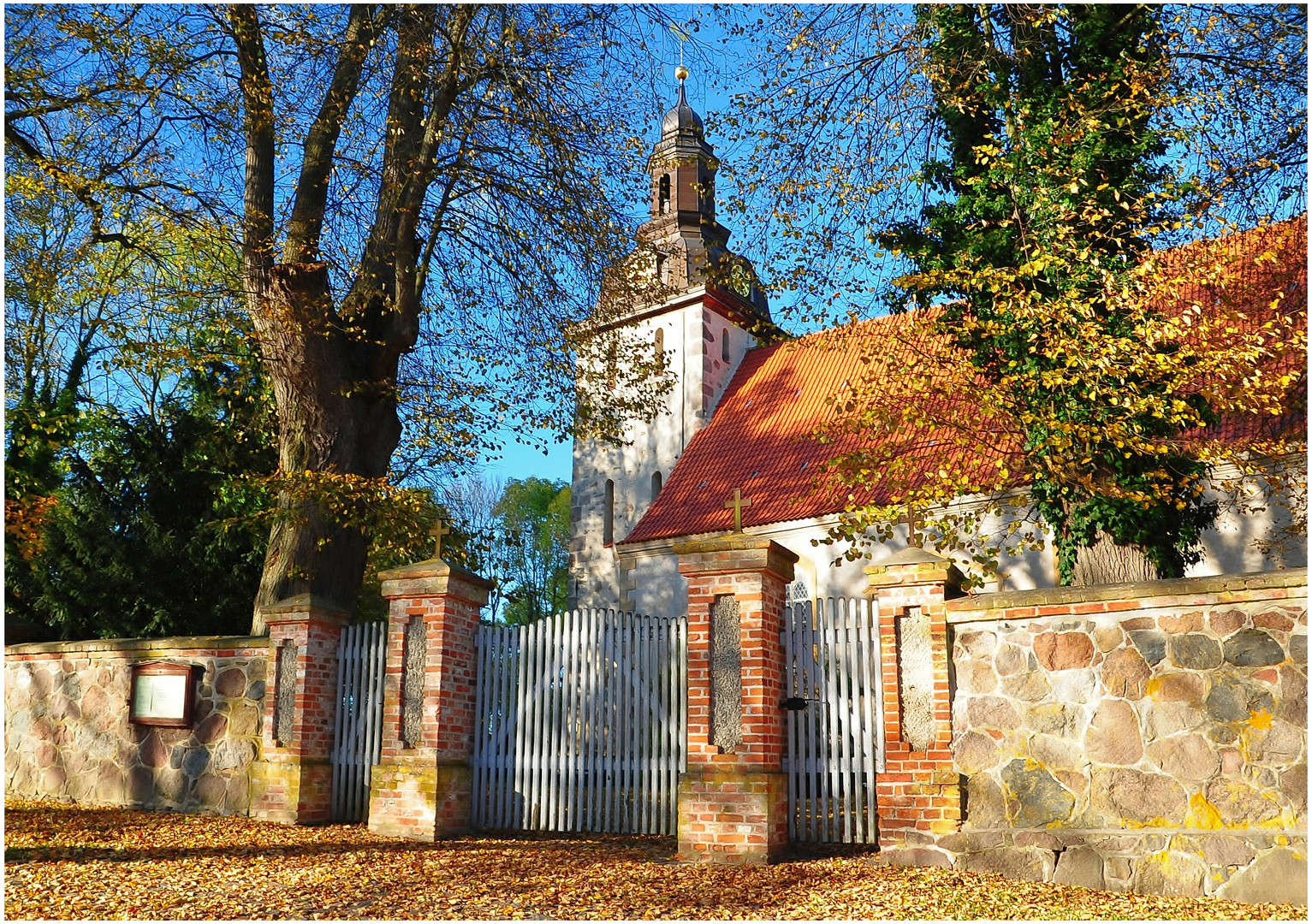 St. Andreas Kirche in Nehringen