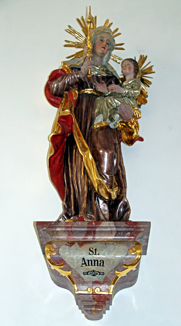 St. Anna Statue in der Kirche von Traunstein im Chiemgau Foto & Bild ...
