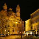 St. Aposteln bei Nacht