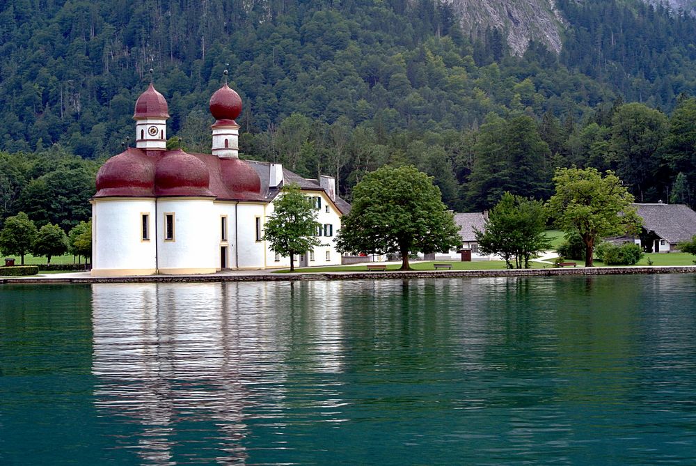 St Bartholoma Am Konigssee Foto Bild Wasser Natur Kloster Bilder Auf Fotocommunity