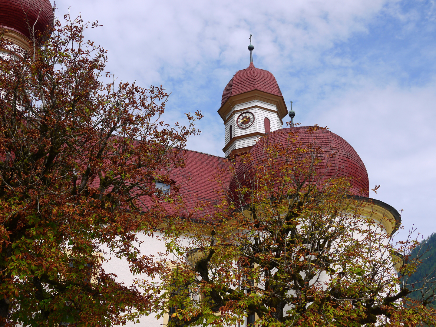 St. Bartholomä im Herbst