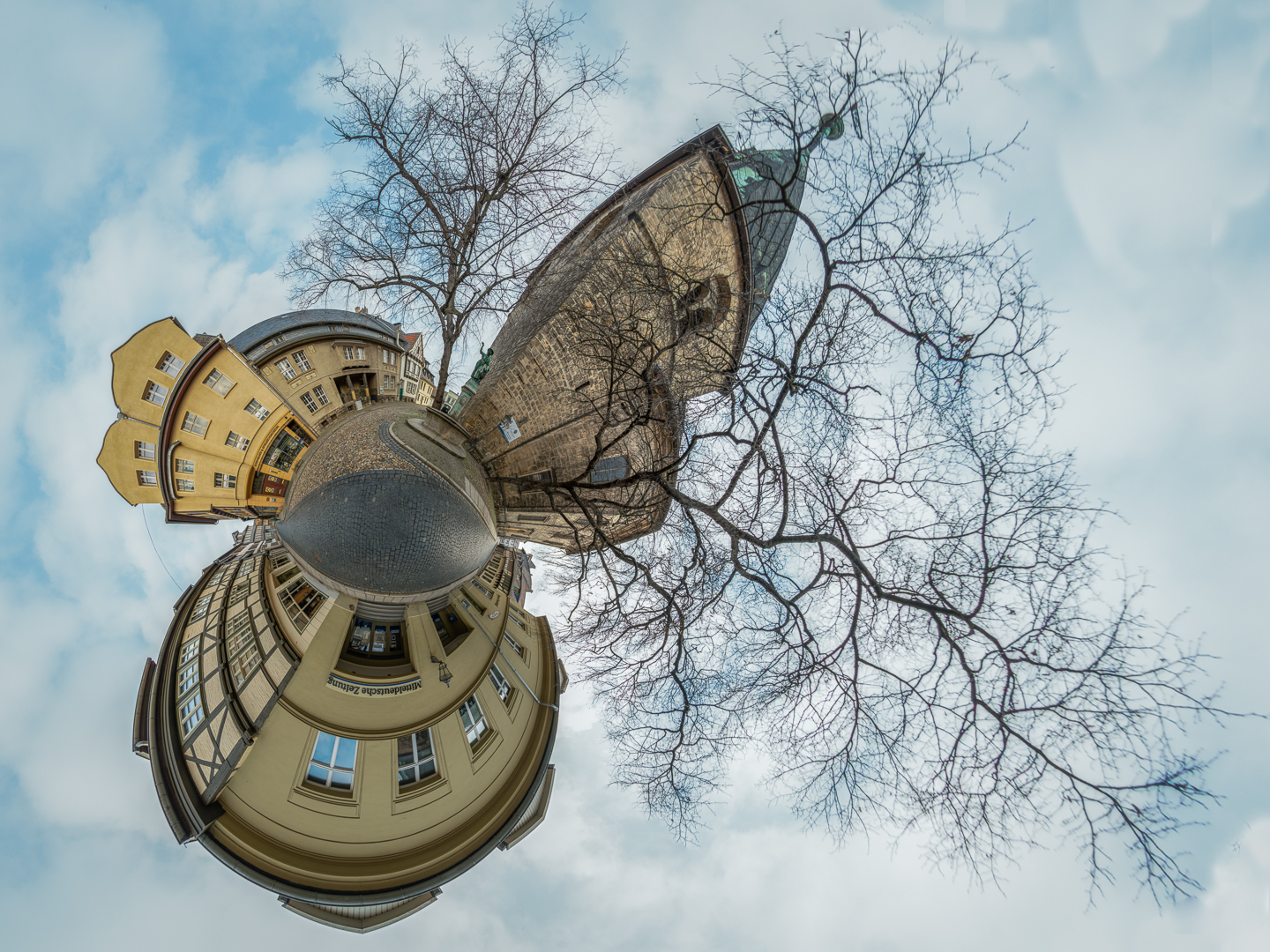 St. Blasii Kirche und Schachtbrunnen