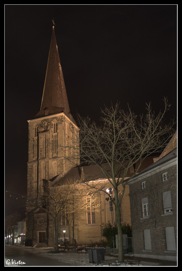 St. Clemens bei Nacht
