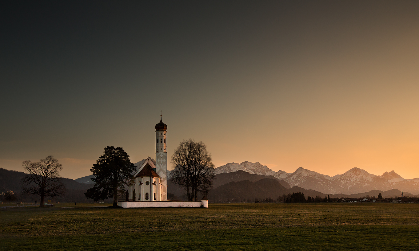 St. Coloman in der untergehenden Sonne