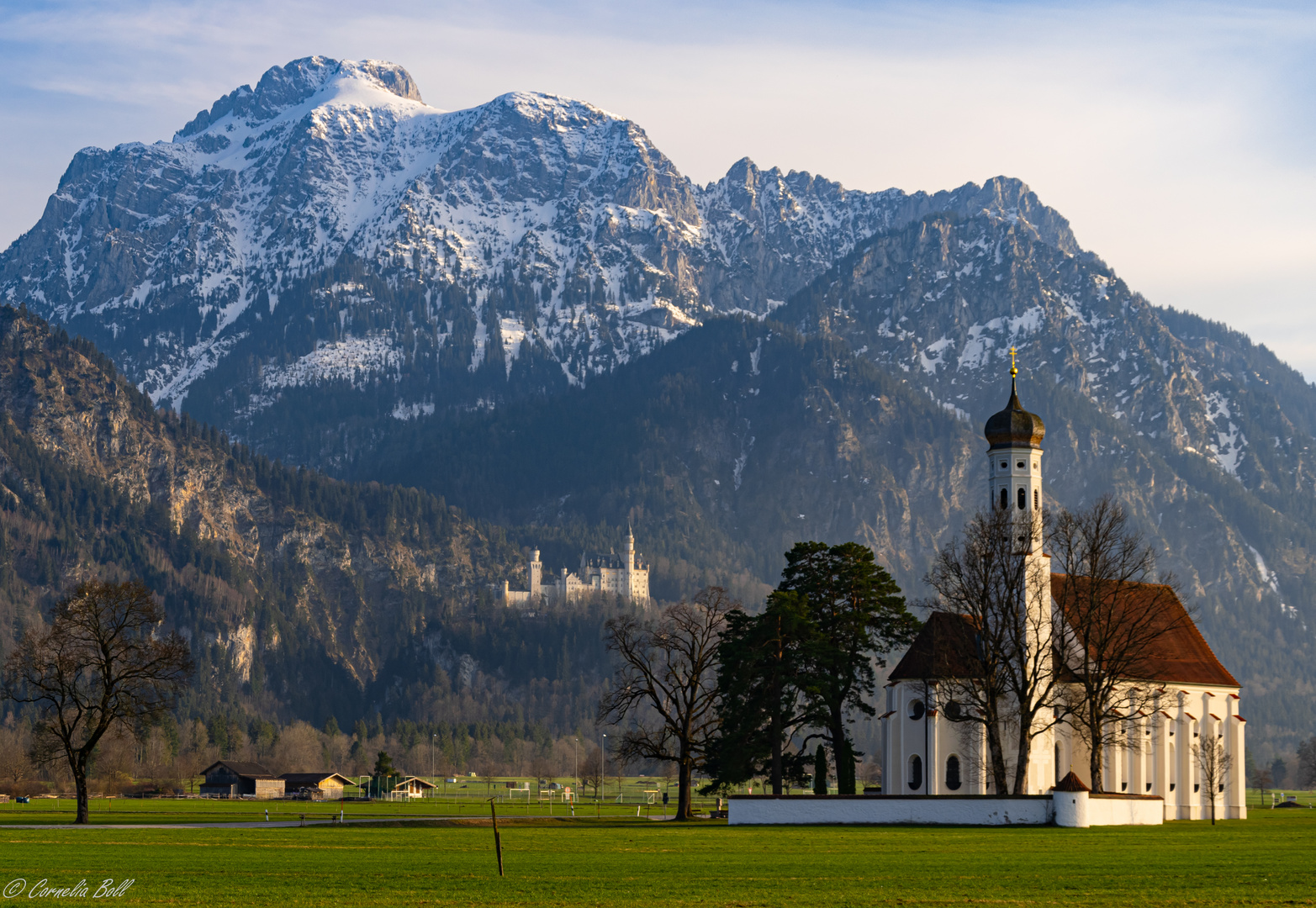 St. Coloman und Schloss Neuschwanstein 2-andrer Perspektive