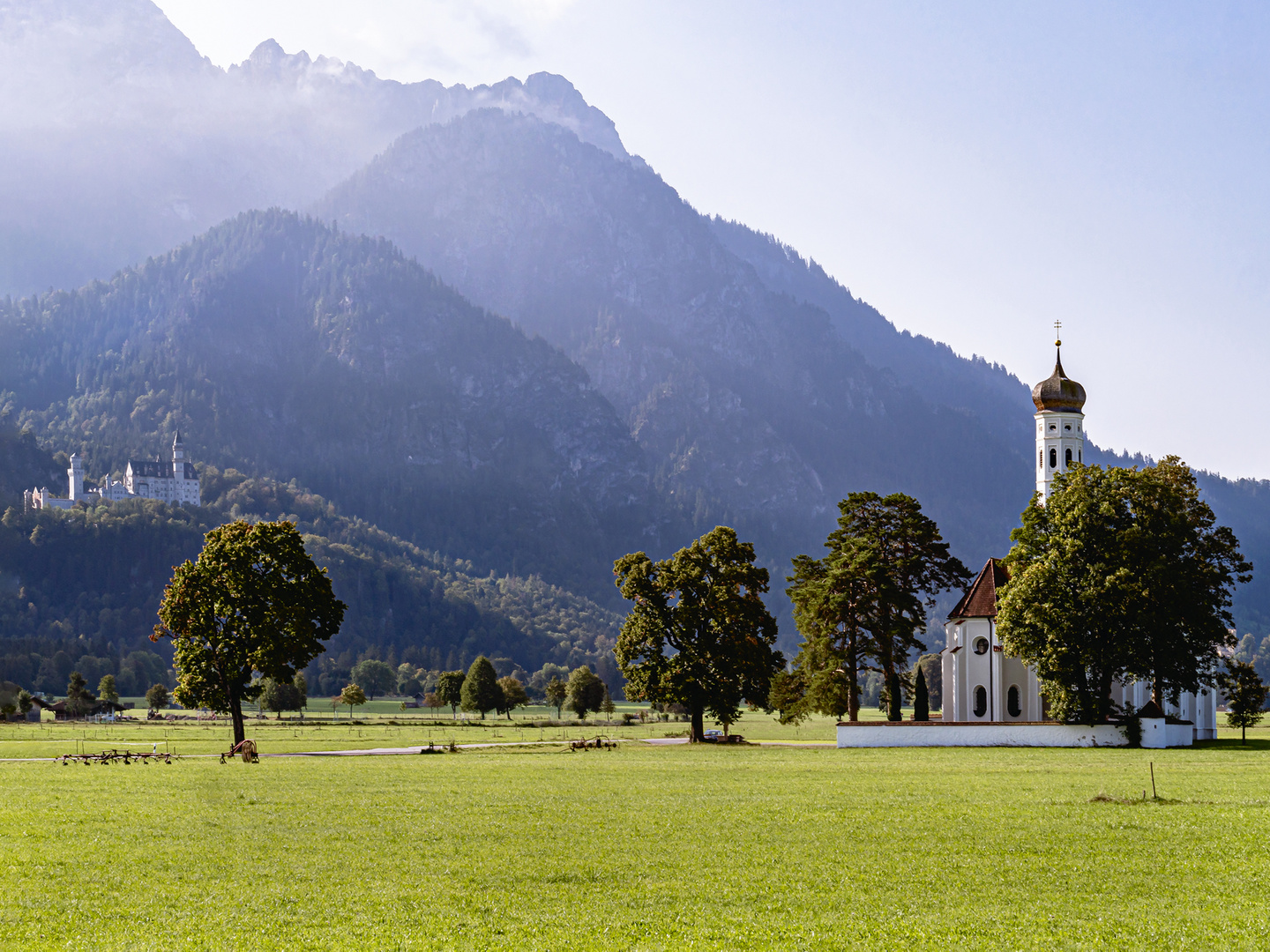 St. Coloman und Schloss Neuschwanstein.