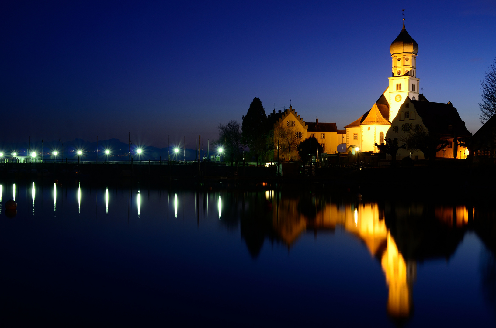 St. Georg, Wasserburg available Light