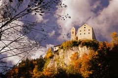 St. Georgenberg im Herbst