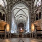 St. Gereon ist eine der zwölf großen romanischen Basiliken in Köln ...