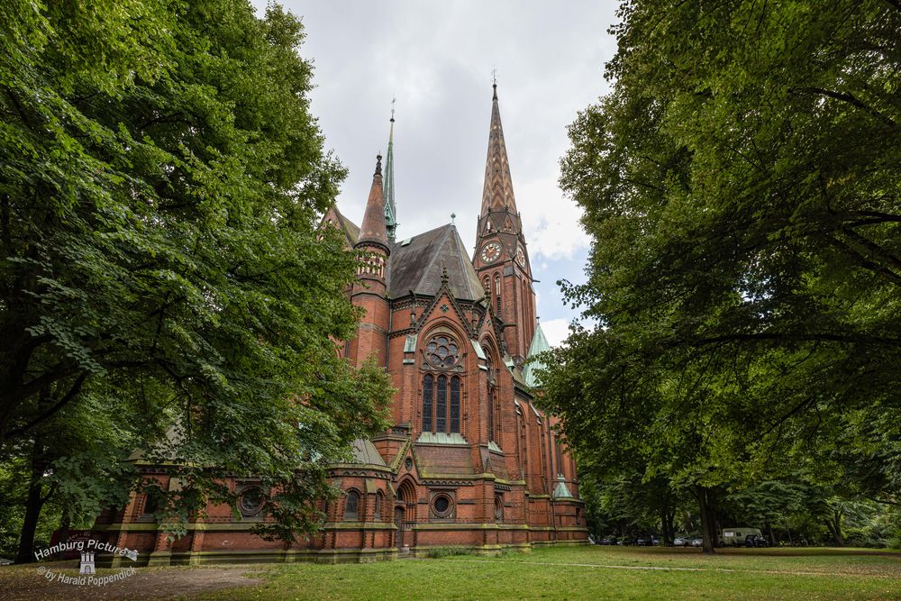 St. Gertrud Ev.Luth.am Kuhmühlenteich Foto &
