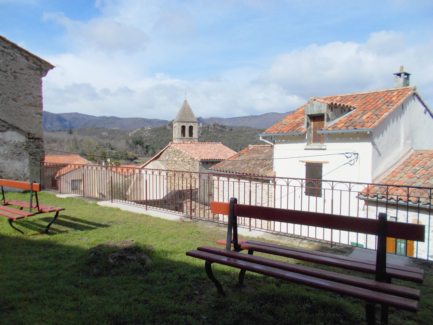 St Gervais sur Mare, vue  sur le village