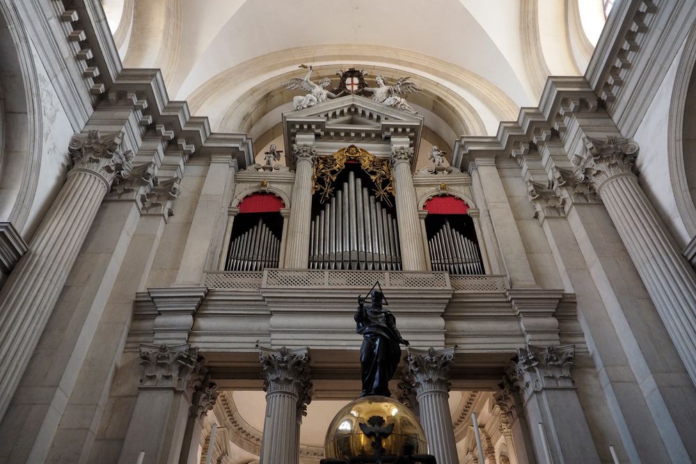 St Giorgio Kirche mit Innen Altar