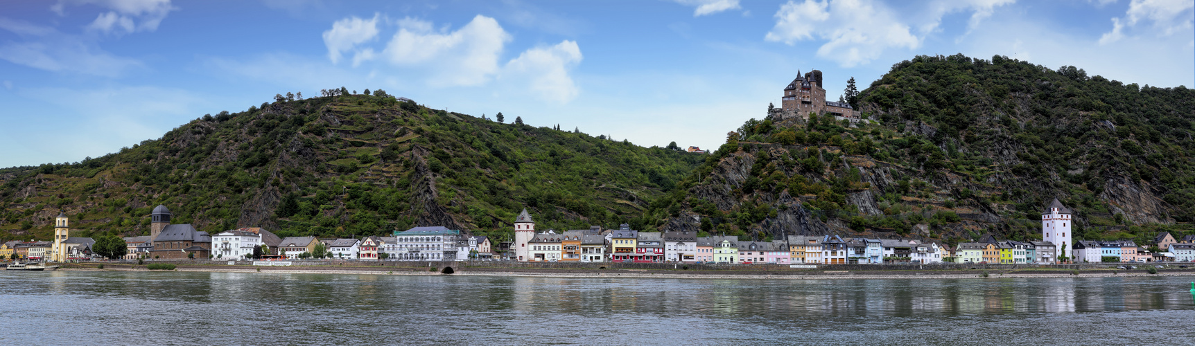 St. Goar am Rhein mit der Burg Katz