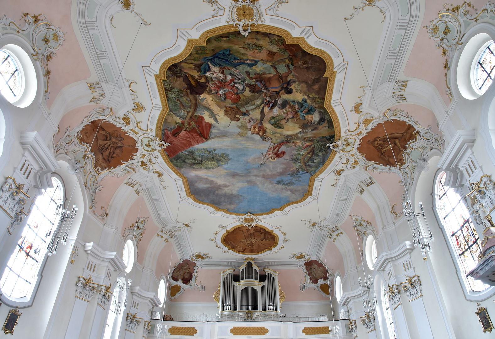 St. Johannes Baptist Dischingen Blick zur Orgel