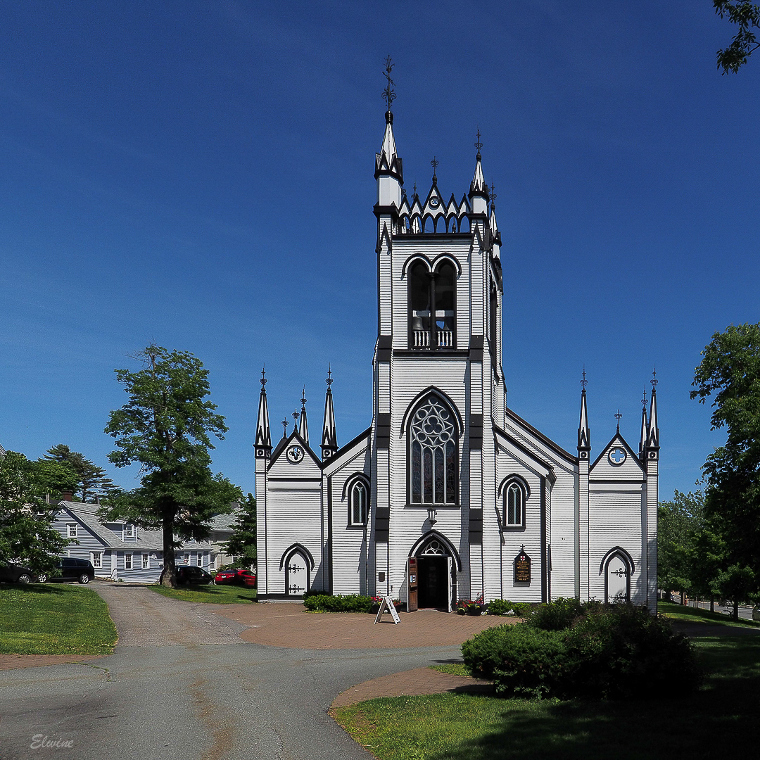 St. John's - Außenansicht