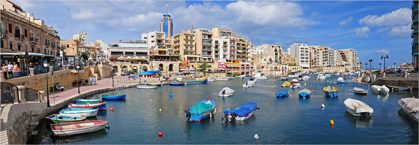 St. Julians, Spinola Bay ...