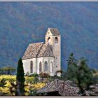 + St. Justin in den Südtiroler Weinbergen +