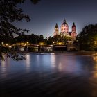 St. Lukas at night