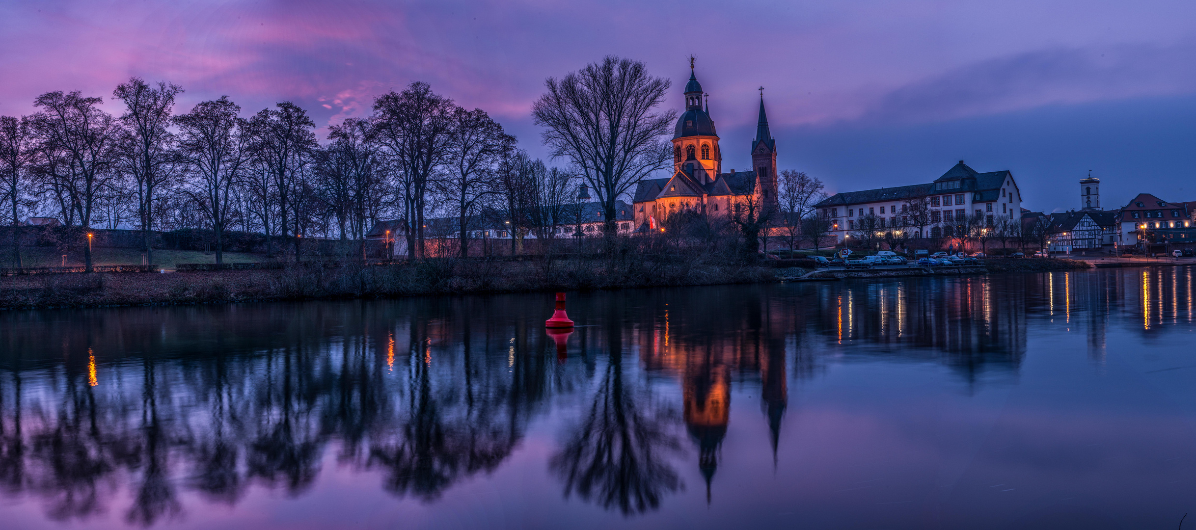 St. Marcellinus und Petrus Seligenstadt Foto & Bild fotos, world